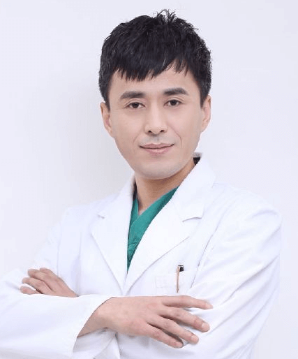 李朕